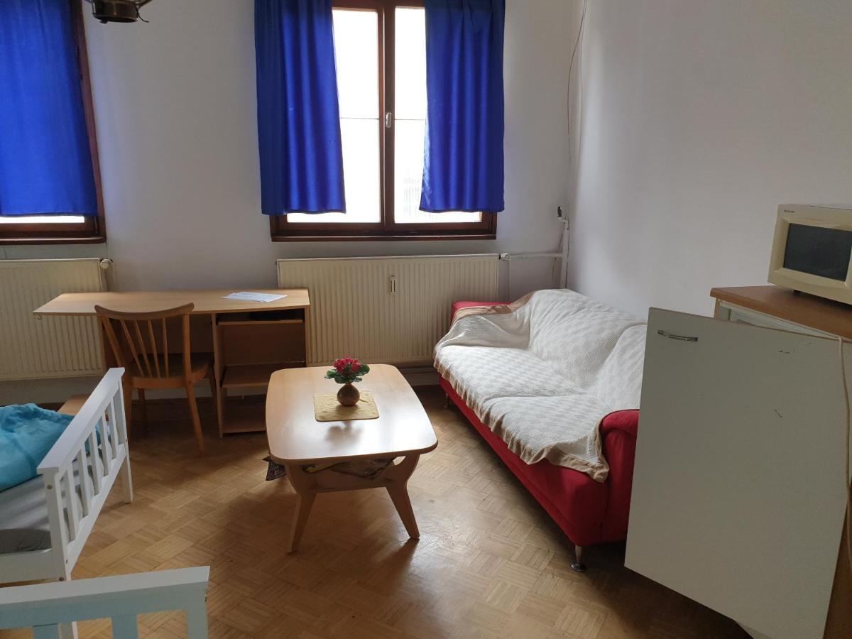 Pension Engel Hotel Pfullendorf Bagian luar foto