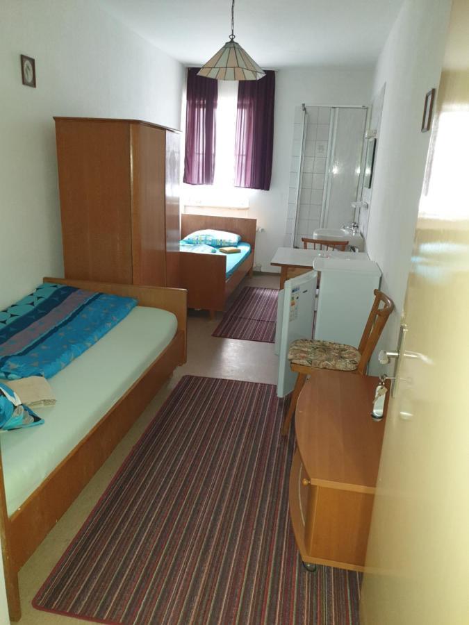 Pension Engel Hotel Pfullendorf Bagian luar foto