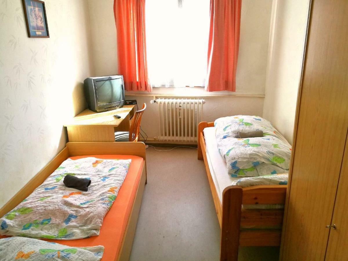 Pension Engel Hotel Pfullendorf Bagian luar foto